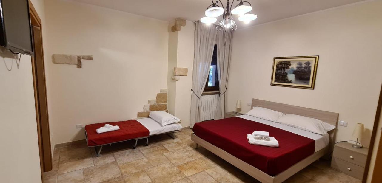 Bed And Breakfast La Terrazza ชิสแตร์นีโน ภายนอก รูปภาพ